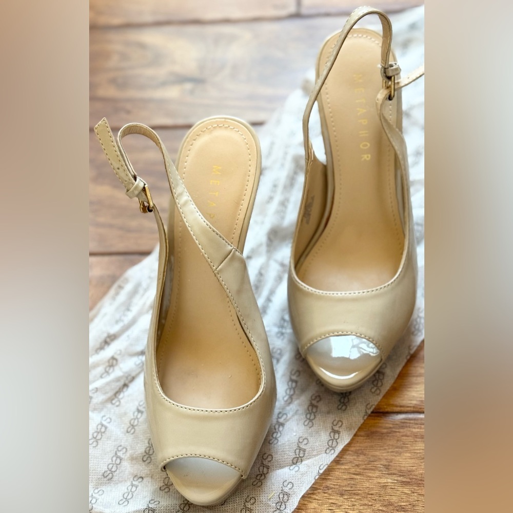 Metaphor Peep toe Nude Slingback Platform Pump